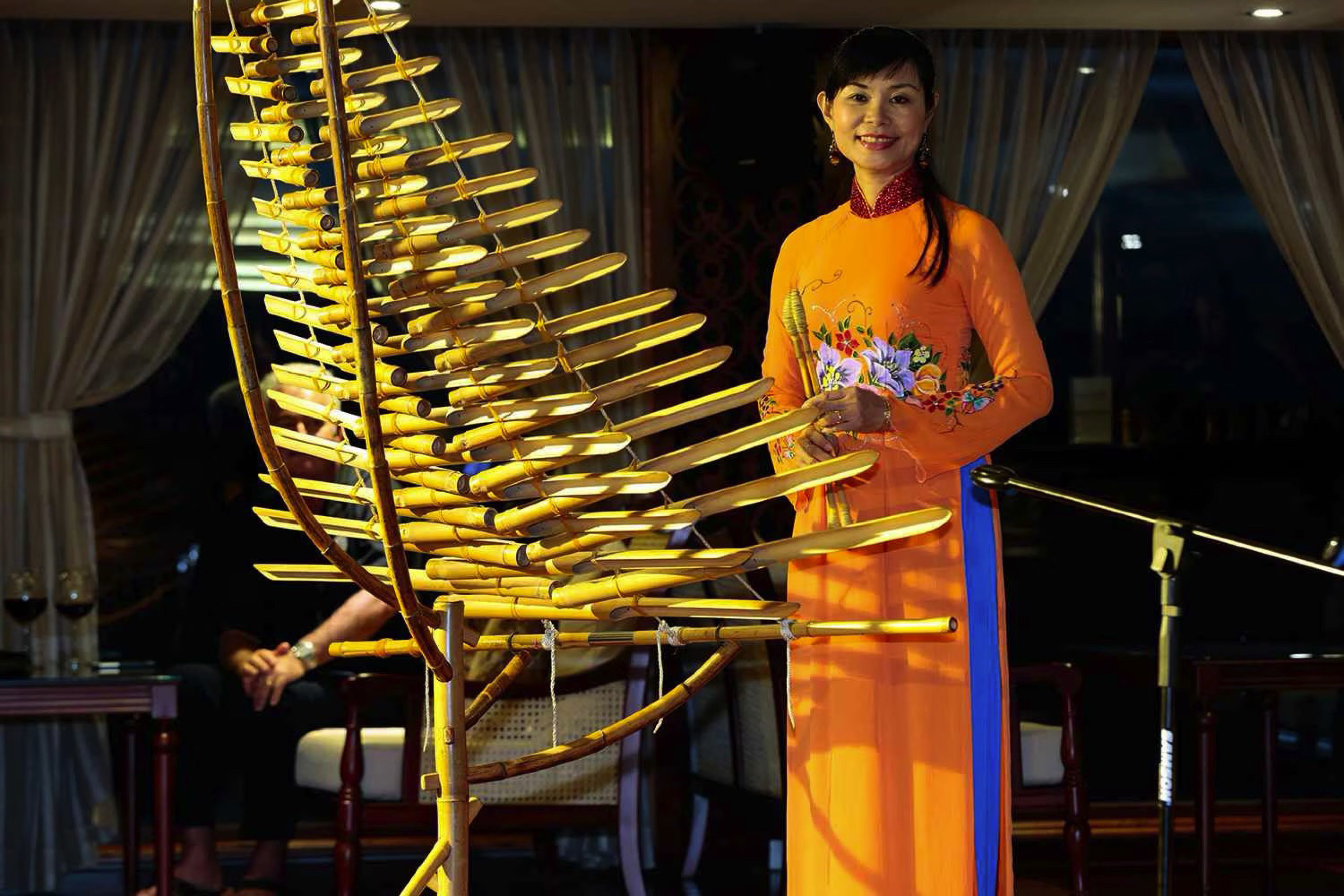 AmaDara - Onboard Entertainment